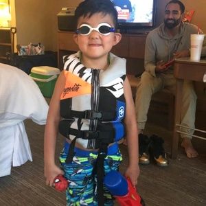 Meet your Posher, Adolfo